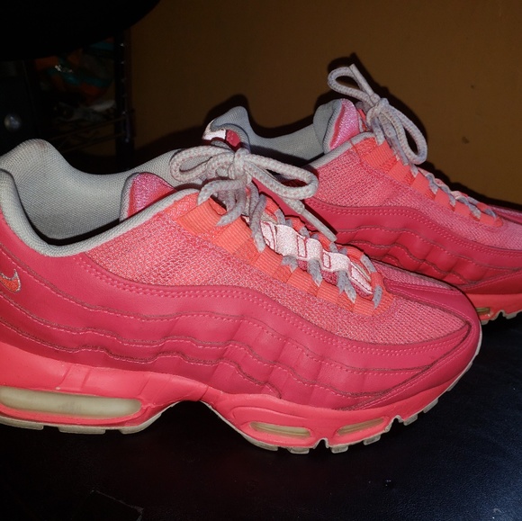🔥🔥Tropical Punch Nike Air Max🔥Womens Size 7 - Picture 1 of 4